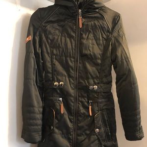 Beautiful coat! Very warm ! NWT !!!